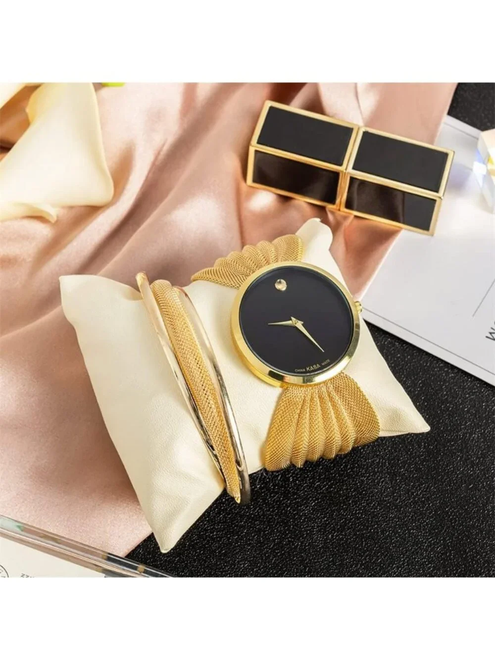 Women’s Gold Elegant Bracelet Set Alloy Band and Case Luxury Stylish Wrist Watch